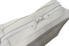 Load image into Gallery viewer, 極美品 LOUIS VUITTON ルイヴィトン ソフトトランク ショルダーバッグ ホワイト M53287 ヴァージル初期 トリヨン 中古 4c070887