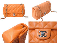 Load image into Gallery viewer, 極美品 CHANEL シャネル 横長 20cm ショルダーバッグ A69900 31番台 ミニマトラッセショルダーチェーン オレンジ ラムスキン 中古 4c070888