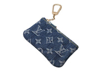 Load image into Gallery viewer, 新品未使用 LOUIS VUITTON ルイヴィトン ポシェット クレ コインケース M95343 モノグラム デニム ブルー 中古 4c070911