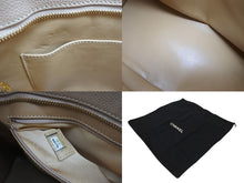 Load image into Gallery viewer, CHANEL シャネル 復刻トート 8番台 ハンドバッグ ココマーク キャビアスキン ベージュ ゴールド金具 美品 中古 4c070922