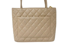 Load image into Gallery viewer, CHANEL シャネル 復刻トート 8番台 ハンドバッグ ココマーク キャビアスキン ベージュ ゴールド金具 美品 中古 4c070922