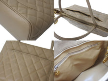 Load image into Gallery viewer, CHANEL シャネル 復刻トート 8番台 ハンドバッグ ココマーク キャビアスキン ベージュ ゴールド金具 美品 中古 4c070922