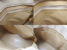 Load image into Gallery viewer, CHANEL シャネル 復刻トート 8番台 ハンドバッグ ココマーク キャビアスキン ベージュ ゴールド金具 美品 中古 4c070922