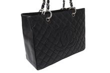 Load image into Gallery viewer, 極美品 CHANEL シャネル GST チェーントートバッグ ココマーク 13番台 A50995 キャビアスキン ブラック シルバー 中古 4c070961