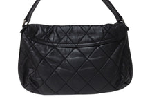 Load image into Gallery viewer, CHANEL シャネル ワイルドステッチ ワンショルダーバッグ ブラック ラムスキン 11番台 ココマーク シルバー金具 美品 中古 4c070963
