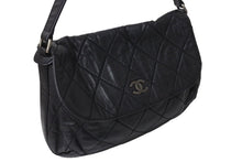 Load image into Gallery viewer, CHANEL シャネル ワイルドステッチ ワンショルダーバッグ ブラック ラムスキン 11番台 ココマーク シルバー金具 美品 中古 4c070963