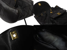 Load image into Gallery viewer, CHANEL シャネル リュック ココマーク マトラッセ ダブルフラップ 3番台 1995年 ラムスキン ブラック ゴールド金具 中古 4c070965