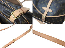 Load image into Gallery viewer, 新品同様 LOUIS VUITTON ルイヴィトン ソミュール30 ショルダーバッグ ブラウン モノグラム ロゴ 斜めがけ M42256 中古 4c070978