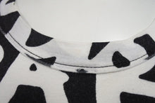 Load image into Gallery viewer, LOUIS VUITTON ルイヴィトン 半袖Tシャツ RM091S サイズL モノグラム グラフィティ ブラック ホワイト 美品 中古 4c071018