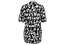 Load image into Gallery viewer, LOUIS VUITTON ルイヴィトン 半袖Tシャツ RM091S サイズXXS モノグラム グラフィティ ブラック ホワイト 美品 中古 4c071019