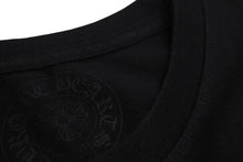 Load image into Gallery viewer, Chrome hearts クロムハーツ THE HEROS PROJECT T SHIRT ヒーロープロジェクト T シャツ サイズ S ブラック 美品 中古 4c071047
