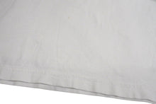 Load image into Gallery viewer, Chrome hearts クロムハーツ ネックロゴ バッククロスロゴ プリントポケットサイズ XL ホワイト 新型 美品 中古 4c071054