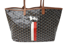 Load image into Gallery viewer, 極美品 GOYARD ゴヤール サンルイPM トートバッグ ブラウン スヌーピーコラボ PVC×レザー SNOOPY 中古 4c071058