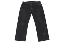Load image into Gallery viewer, CHROME HEARTS クロムハーツ LEVI'S 501 デニムパンツ レザークロスパッチ クロスボールボタン ブラック サイズ38 美品 中古 4c071086