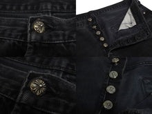 Load image into Gallery viewer, CHROME HEARTS クロムハーツ LEVI'S 501 デニムパンツ レザークロスパッチ クロスボールボタン ブラック サイズ38 美品 中古 4c071086