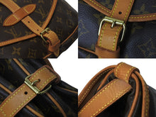 Load image into Gallery viewer, LOUIS VUITTON ルイヴィトン ソミュール30 ショルダーバッグ ブラウン モノグラム ロゴ 斜めがけ M42256 美品 中古 4c071226