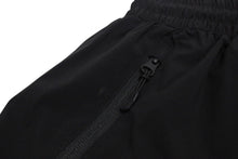 Load image into Gallery viewer, 極美品 Undermycar アンダーマイカー ナイロンショーツ 24SSUMCADTS1 サイズ1 黒/青/白 中古 4c071294