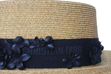 Load image into Gallery viewer, 極美品 Christian Dior クリスチャンディオール 24SS ナローブリム ハット ブラウン ポリエステル 紙繊維 41DRF966G175 サイズ57 中古 4c071309