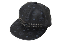 Load image into Gallery viewer, 新品同様 MCM エムシーエム モノグラムヴィセトス柄 スタッズ キャップ 帽子 AP9745 PVC ブラック 中古 4c071450