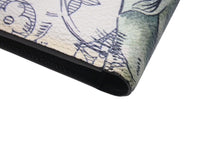 Load image into Gallery viewer, LOUIS VUITTON ルイヴィトン モノグラムサバンナ ポルトフォイユミュルティプル 二つ折り財布 チャップマンブラザーズ M62607 ホワイト PVC 美品 中古 4c071515