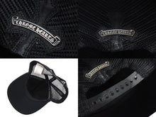 Load image into Gallery viewer, CHROME HEARTS クロムハーツトラッカーキャップ クロスパッチ セメタリー クロスボール シルバー 925 ブラック 美品 中古 4c071659