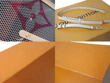 Load image into Gallery viewer, 新品未使用 LOUIS VUITTON ルイヴィトン LV x TM サック・シアン NM M13741 ドッグバッグ モノグラム マルチカラー ホワイト 村上隆 中古 4c073196