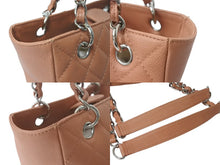 Load image into Gallery viewer, 極美品 CHANEL シャネル マトラッセ PST キャビアスキン サーモンピンク ハンドバッグ A20994 シルバー金具 中古 4c074362