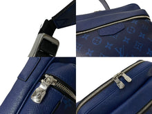 Load image into Gallery viewer, LOUIS VUITTON ルイヴィトン アウトドアメッセンジャーPM タイガラマ コバルト ショルダーバッグ M30242 PVC レザー 美品 中古 4c074518