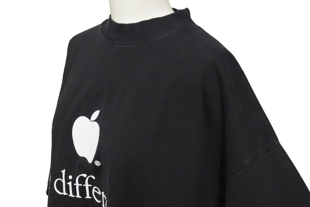 極美品 BALENCIAGA バレンシアガ Be different 半袖Tシャツ