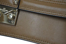 Load image into Gallery viewer, VALENTINO ヴァレンティノ ハンドバッグ ロックスタッズ イタリア製 レザー ブラウン ピンク ゴールド金具 美品 中古 4c074838