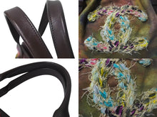 Load image into Gallery viewer, 極美品 CHANEL シャネル エンブロイダリー グラフィティ がま口 ハンドバッグ カーキ A92791 アンティークシルバー金具 中古 4c075056