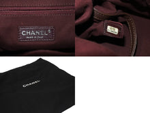 Load image into Gallery viewer, 極美品 CHANEL シャネル エンブロイダリー グラフィティ がま口 ハンドバッグ カーキ A92791 アンティークシルバー金具 中古 4c075056