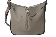 Load image into Gallery viewer, 新品同様 LOEWE ロエベ ハンモックバッグ スモール 2WAY ハンドバッグ サンド ソフトグレインカーフ 387 12KBN60 ショルダーバッグ 中古 4c075305