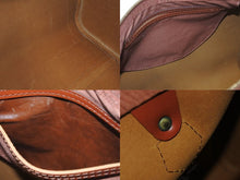 Load image into Gallery viewer, LOUIS VUITTON ルイヴィトン スピーディ30 M43003 ハンドバッグ ブラウン ゴールド金具 エピレザー 美品 中古 4c075319