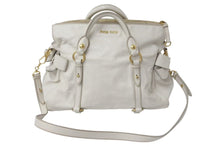 Load image into Gallery viewer, MIUMIU ミュウミュウ Side Ribbons Hand Bag サイドリボンハンドバック ベージュ レザー ゴールド金具 美品 中古 4c075371