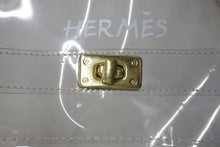 Load image into Gallery viewer, HERMES エルメス ビニール ケリー ハンドバッグ 不思議の国、エルメスへの旅 スケルトン クリア ゴールド金具 美品 中古 4c075627