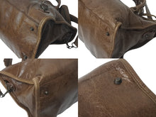Load image into Gallery viewer, BALENCIAGA バレンシアガ ザシティ ミディアム 2way ショルダーバッグ ハンドバッグ ブラウン アンティークゴールド 美品 中古 4c075654