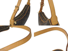 Load image into Gallery viewer, 極美品 LOUIS VUITTON ルイヴィトン モノグラム クロワッサン PM ハンドバッグ M51510 ブラウン ワンショルダー ロゴ 中古 4c075664