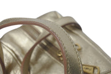 Load image into Gallery viewer, Yves SaintLaurent イブサンローラン yメール ハンドバッグ 197459 002404 レザー ゴールド ブラック ゴールド金具 美品 中古 4c075699