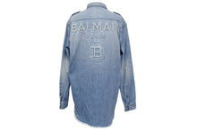 Load image into Gallery viewer, 極美品 BALMAIN バルマン エンボスロゴ ダメージデニムシャツ HC030027D JAPAN製 コットン ブルー サイズ40 中古 4c069785