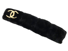Load image into Gallery viewer, CHANEL シャネル デカココマーク ラパンネックウォーマー マフラー ラパン ブラック ホワイト 美品 中古 4c070624