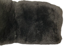 Load image into Gallery viewer, CHANEL シャネル デカココマーク ラパンネックウォーマー マフラー ラパン ブラック ホワイト 美品 中古 4c070624