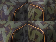 Load image into Gallery viewer, 新品同様 LOUIS VUITTON ルイヴィトン モノグラム グラフィティ キーポル50 M92196 ブラウン カーキ ゴールド金具 中古 56121