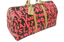 Load image into Gallery viewer, 新品同様 LOUIS VUITTON ルイヴィトン モノグラム グラフティ キーポル50 ボストンバッグ ピンク スプラウス M93698 中古 56380