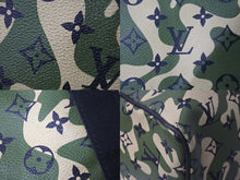 Load image into Gallery viewer, LOUIS VUITTON ルイヴィトン ×村上隆 キーポルバンドリエール55 モノグラムモフラージュ M95774 ゴールド金具 美品 中古 60478