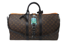 Load image into Gallery viewer, 新品同様 ルイヴィトン キーポル バンドリエール 50 ズームと仲間たちの冒険 ボストンバッグ M45616 モノグラム ズームと仲間たちの冒険 中古 61991