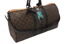 Load image into Gallery viewer, 新品同様 ルイヴィトン キーポル バンドリエール 50 ズームと仲間たちの冒険 ボストンバッグ M45616 モノグラム ズームと仲間たちの冒険 中古 61991