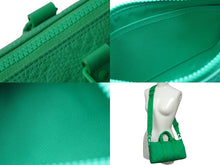 Load image into Gallery viewer, LOUIS VUITTON ルイ ヴィトン キーポルバンドリエール25 2WAYボストンバッグ M20929 トリヨン モノグラム グリーン 美品 中古 62314