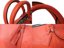 Load image into Gallery viewer, LOUIS VUITTON ルイヴィトン 22SS キーポル バンドリエール 50 ボストンバッグ タイガラマ M59337 レッド 美品 中古 62856