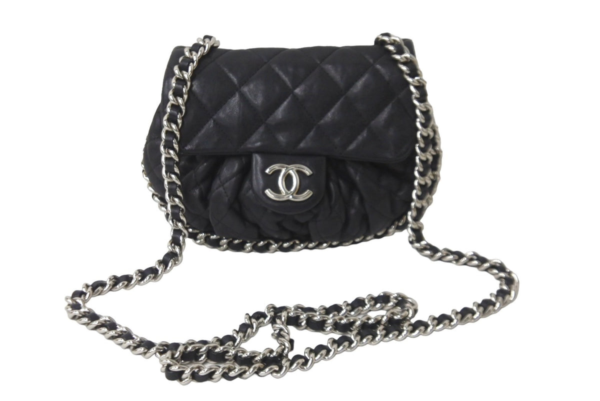C063 CHANEL　シャネル　1998年秋コレクション限定　かんざし Long necklace - Metal, lambskin & glass pearls, gold, black
